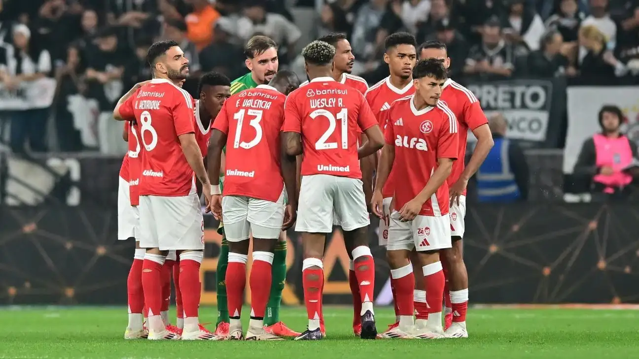 Bagaimana Peraduan Bola Sepak Berfungsi?